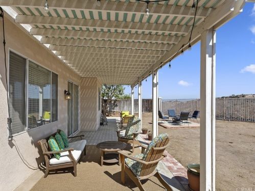 17488 Meadow Rock Dr, Riverside CA  92503-8702 exterior