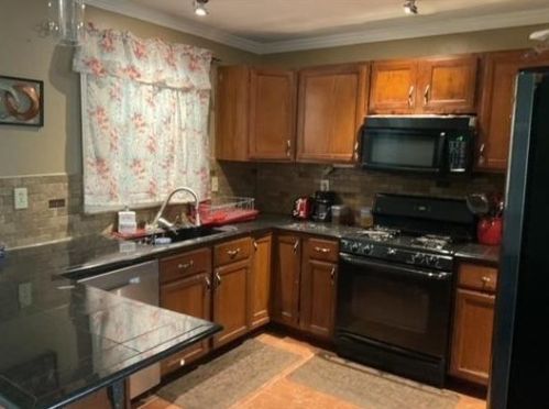 6076 Hickory Dr, Forest Park, GA 30297-3217