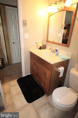 17 Friendship Ct, Charles Town WV 25414-5058 exterior