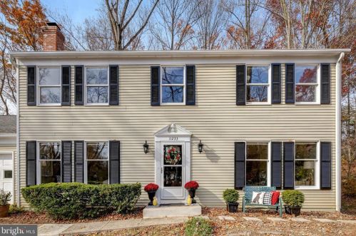 11233 Hunting Horn Ln, Herndon, VA 20191-4514