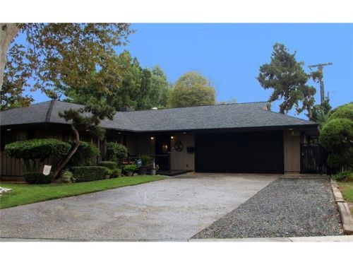 4688 Cliffside Dr, Riverside, CA 92506-1008