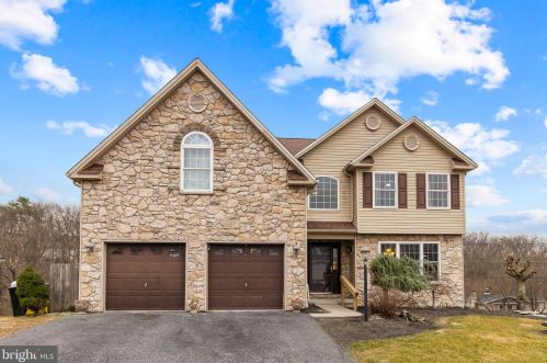 3208 Jonagold Dr, Harrisburg, PA 17110-9119