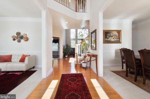 5312 Kernstown Ct, Haymarket, VA 20169-4504