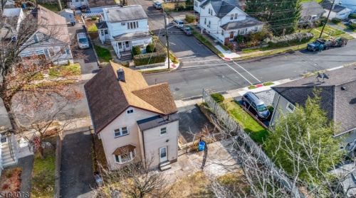 76 Passaic Ave, Paterson NJ  07506-1406 exterior