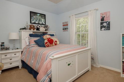 18 Westward Ridge Pl, Conroe TX  77384-5023 exterior