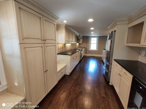 45 Toilsome Ave, Norwalk CT  06851-2419 exterior