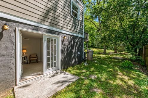 15 Bates Ave, Atlanta GA  30317-1301 exterior