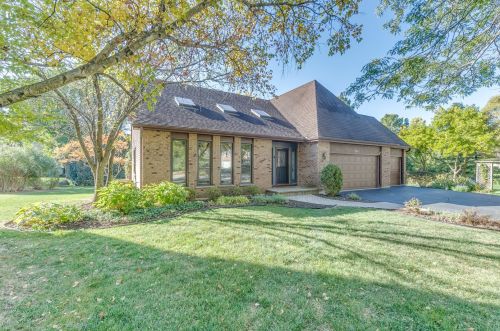 940 Byron Ct, Naperville, IL 60540-8261