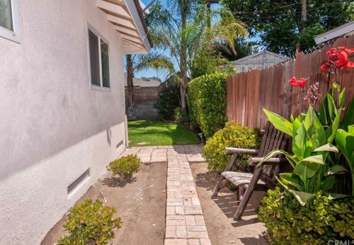 4195 Adams St, Riverside CA  92504-3003 exterior