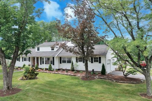 30 Knoll Rd, Parsippany, NJ 07054-1419