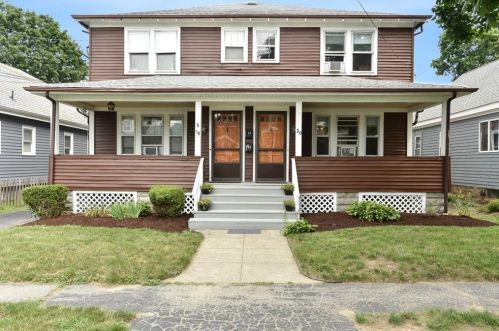 18 Coomer Ave, Warren, RI 02885-3717