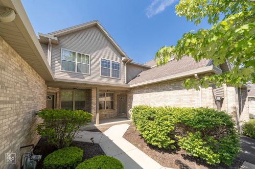 9048 Mansfield Dr, Tinley Park, IL 60487-5495