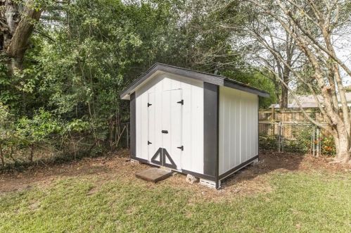715 Davis Dr, Warner Robins GA  31093-1935 exterior