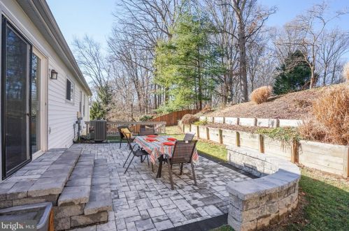 8138 Viola St, Springfield VA  22152-3626 exterior