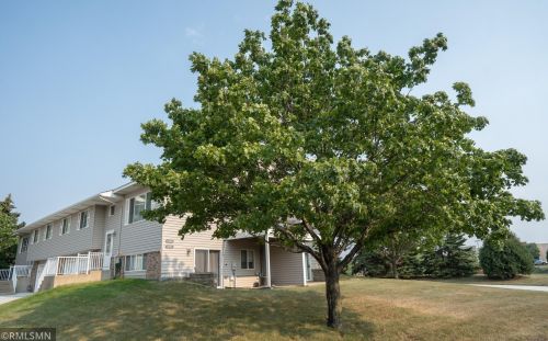 15863 Gooseberry Way, Saint Paul MN  55124-5141 exterior