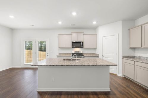 2939 Calli Crossing Dr, Graniteville, SC 29829-6001