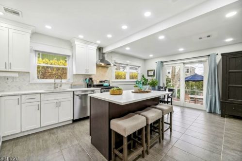 30 Highland Ave, Maplewood NJ  07040-1844 exterior