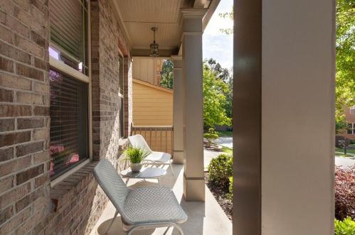 2035 Hatteras Way, Atlanta GA  30318-1084 exterior