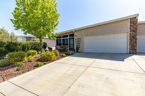 1832 Ponderosa Ln, Lake Nacimiento, CA 93446-3635