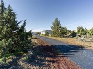 7485 Shad Rd, Terrebonne OR  97760-9397 exterior