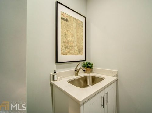 2382 Ewing Dr, Atlanta GA  30319-3929 exterior
