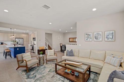4339 Pacifica Way, Oceanside, CA 92056-5727