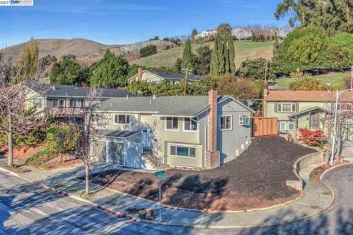 30026 Treeview St, Hayward, CA 94544-7211