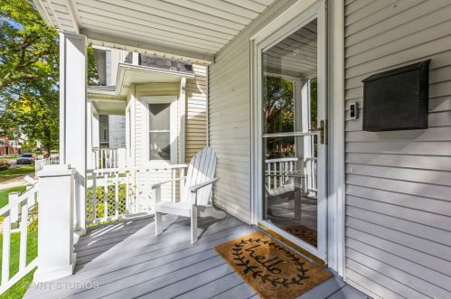 4243 Ridgeway Ave, Chicago, IL 60618-2024