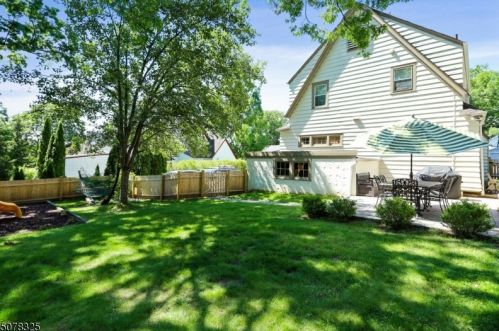 27 New England Rd, Maplewood NJ 07040-1057 exterior