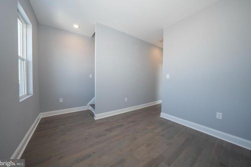 412 Jackson St, Philadelphia PA  19148-5705 exterior