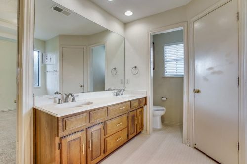 2601 Ridge Oak Pl, Garland TX  75044-6956 exterior