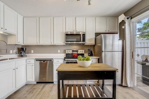 15953 Finch Ave, Saint Paul MN  55124-5811 exterior