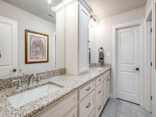 2725 6 Ave, Fort Worth TX  76110-3010 exterior