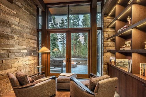 8209 Valhalla Dr, Truckee CA  96161-3300 exterior