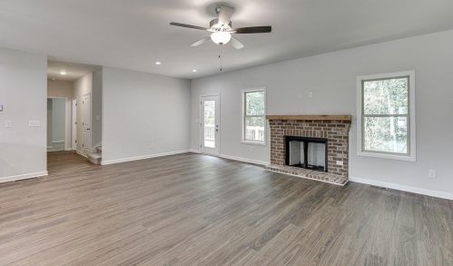 645 Lakeview Bnd Cir, Jefferson GA  30549-7061 exterior