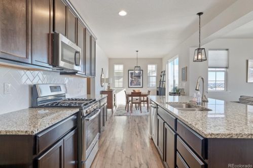 26008 Calhoun Pl, Denver CO 80016-2832 exterior