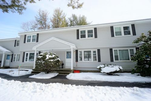 38 Boulder Dr, Londonderry, NH 03053-3743