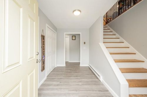 2 Nolan Ct, Norwalk, CT 06850-2515