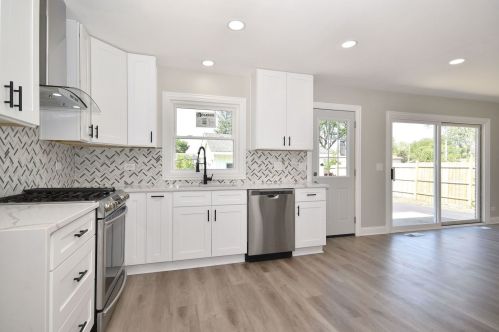 168 Winthrop Ave, Addison IL  60101-4711 exterior