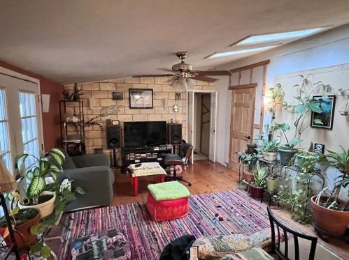 1102 Castile Rd, Austin TX  78733-2518 exterior