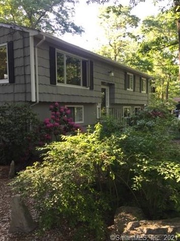 45 Guinea Rd, Upper Stepney, CT 06468-1031