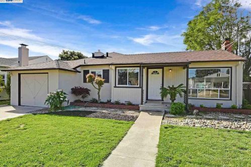2335 Farley St, Hayward, CA 94546-6320