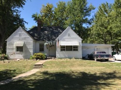 313 1st St, Darmstadt, IL 62255-2015