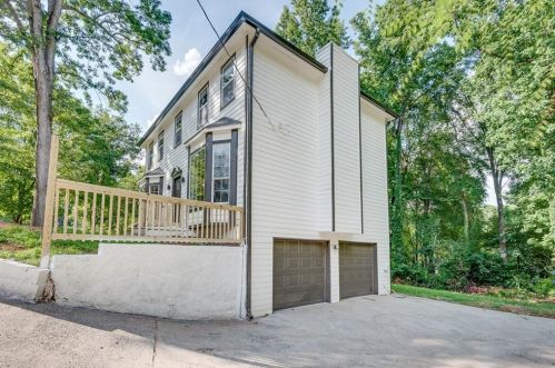 5068 Cold Springs Dr, Lilburn GA  30047-3776 exterior