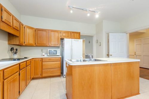 2873 Bainbridge Way, Atlanta GA  30339-4250 exterior