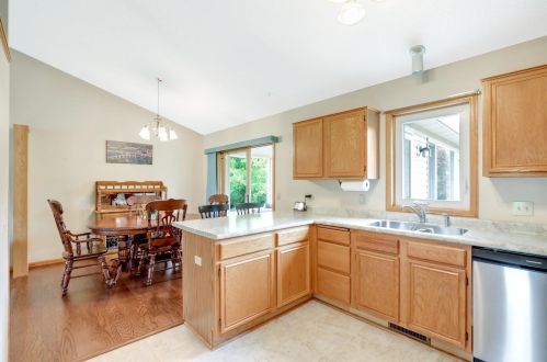 1189 Dawn Ln, Saint Paul MN  55125-8507 exterior