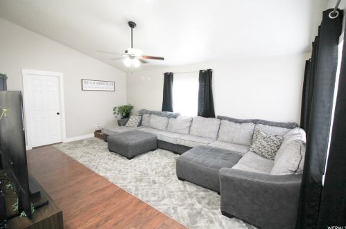 49 200, Smithfield UT 84335-2224 exterior