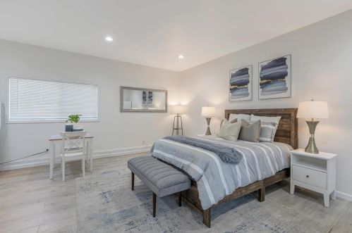 1741 Linnet Ln, Sunnyvale CA  94087-4832 exterior