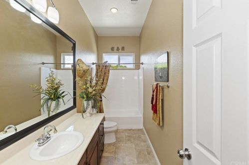 7565 Sun Blossom Ct, Riverside CA  92508-6627 exterior