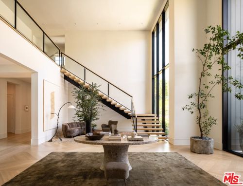 25211 Jim Bridger Rd, Calabasas, CA 91302-1144